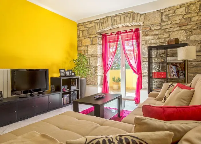 Living With Nature Apartman Póla